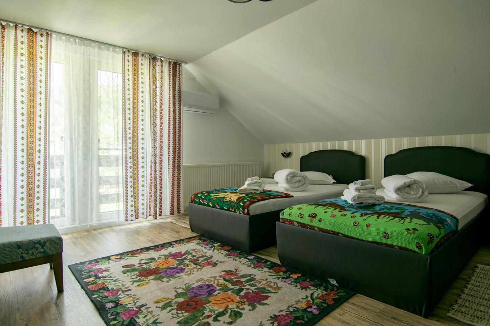 Villa Lacrima Izei à Săcel Extérieur photo